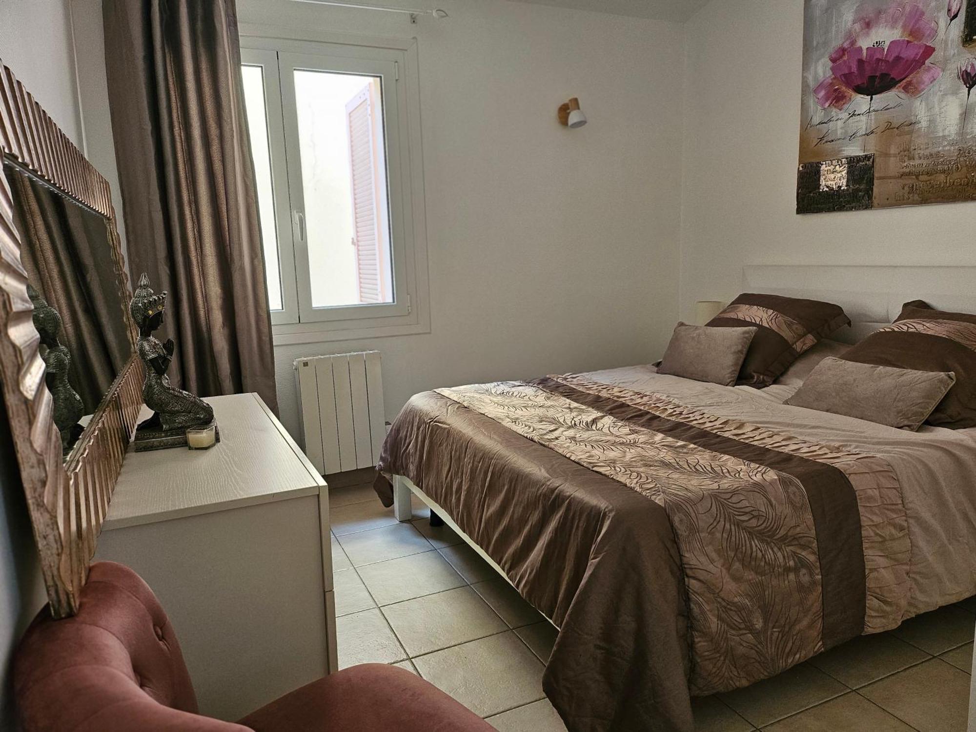 Michele Family - Centre - 2 Pieces Tranquille - A 150 M De La * Menton